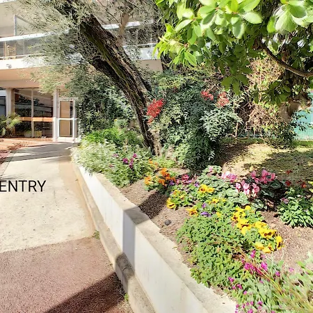 Studio Cabine Tanit * Antibes